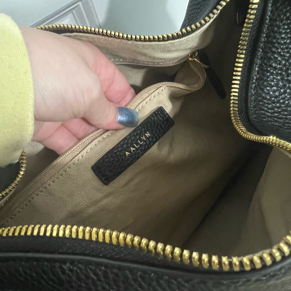 Black Leather Hobo Bag - Classic Everyday Shoulder Bag - Picture 13 of 14